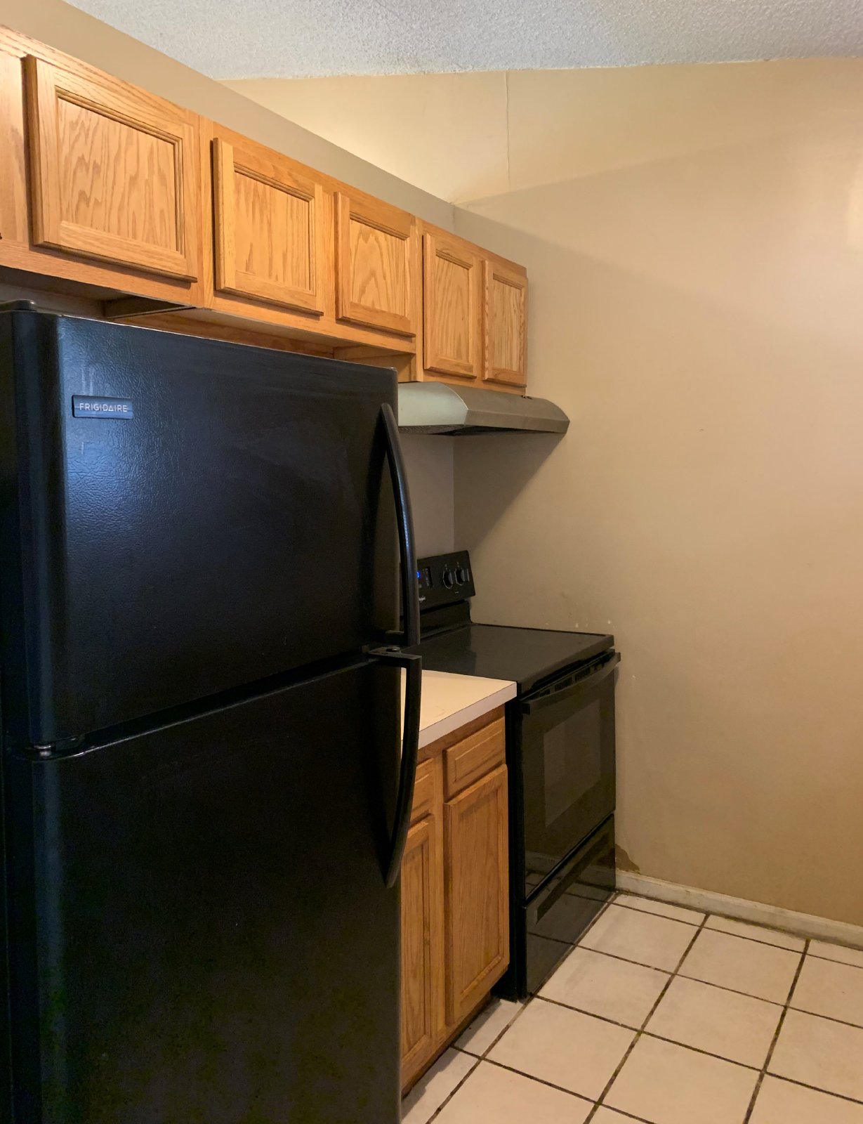 2 Bedroom Apartment With Private Fenced Backyard property image