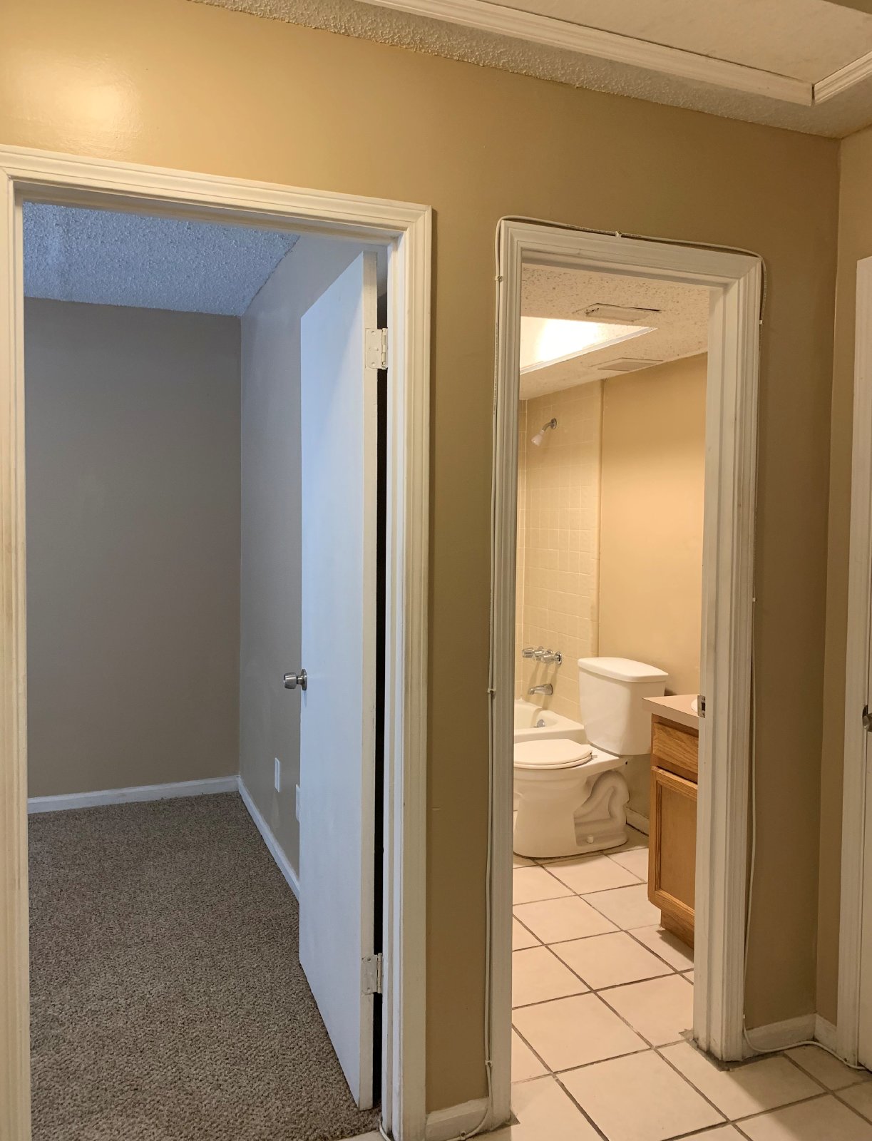 2 Bedroom Apartment With Private Fenced Backyard property image
