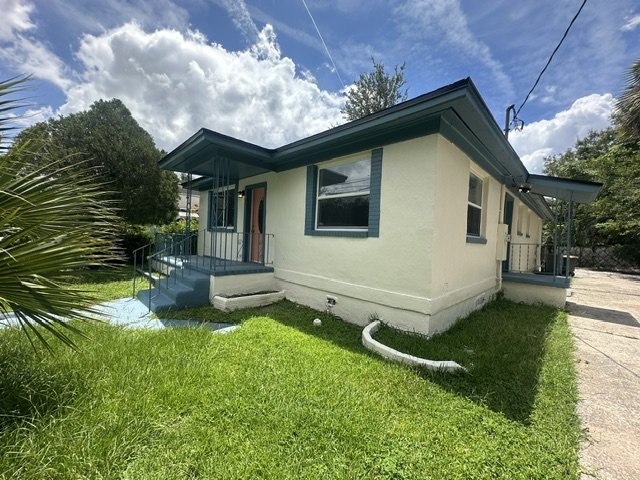 Beautifully Renovated 4 Bedroom Home With Modern Finishes property image