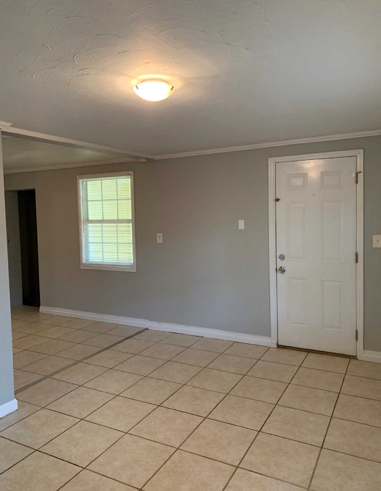Spacious 3 Bedroom Home Near River City Marketplace property image