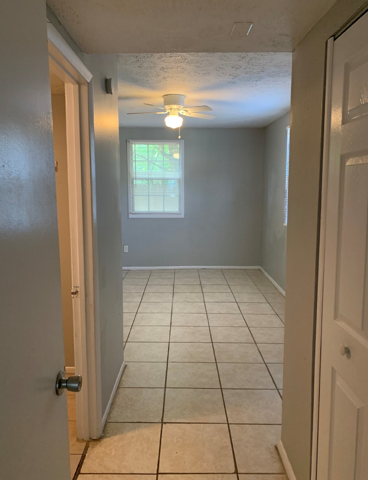 Spacious 3 Bedroom Home Near River City Marketplace property image