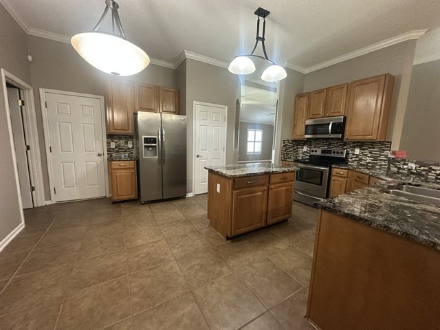 Spacious 4 Bedroom Home With Upstairs Private Suite And 2 Car Garage property image