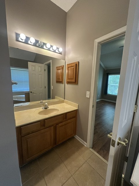 Spacious 4 Bedroom Home With Upstairs Private Suite And 2 Car Garage property image