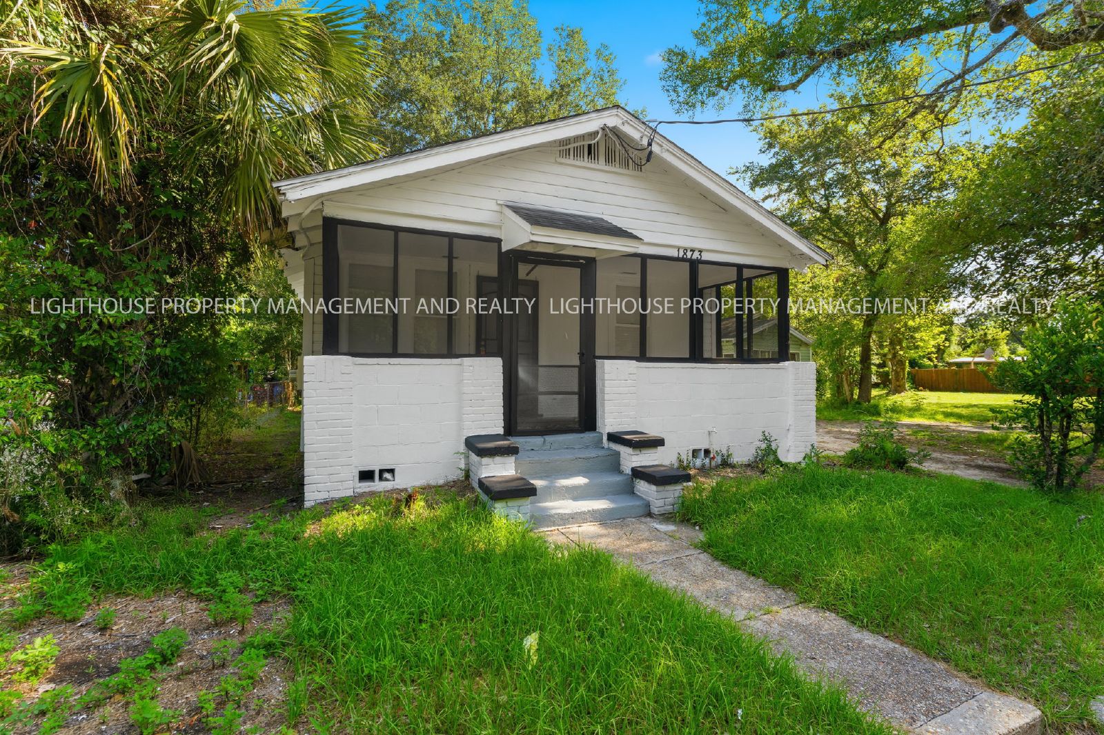 Newly Renovated 3 Bedroom Home With Modern Kitchen property image