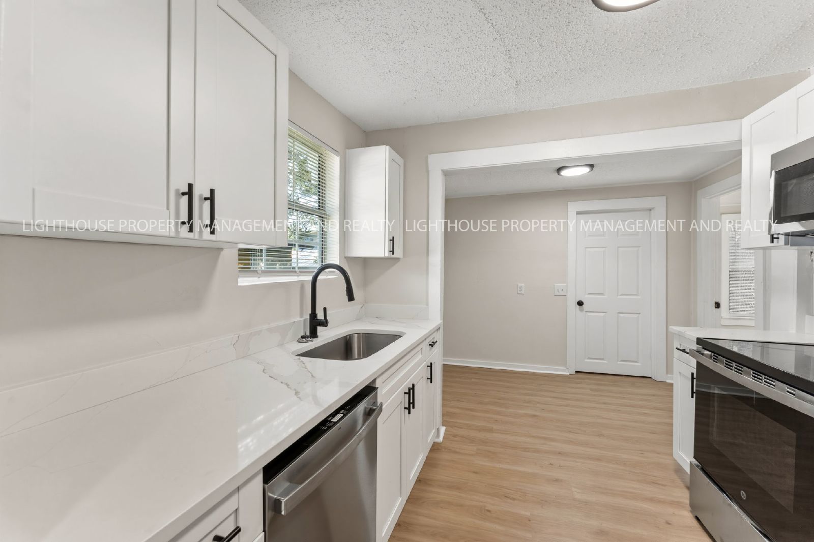 Newly Renovated 3 Bedroom Home With Modern Kitchen property image