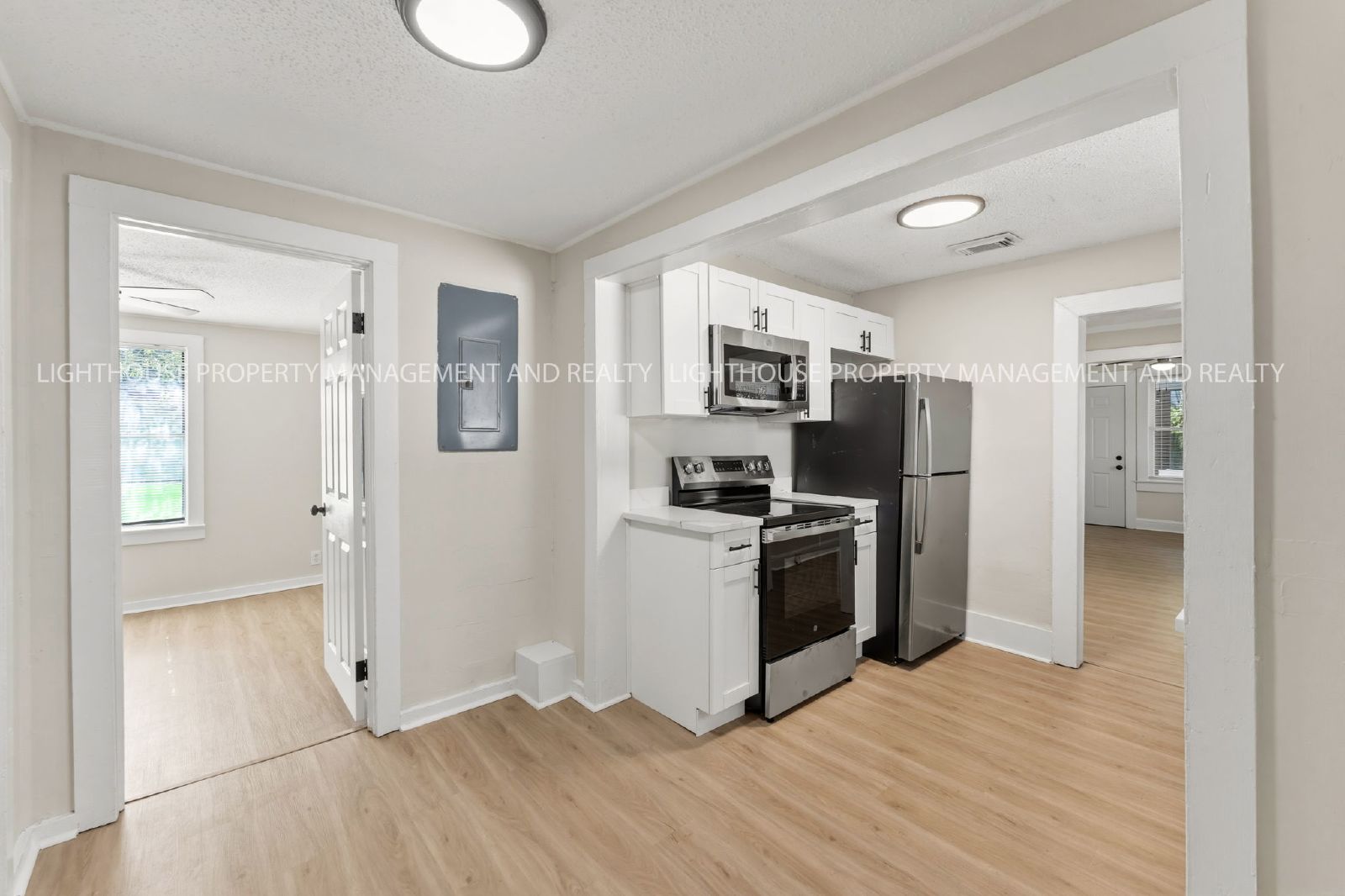 Newly Renovated 3 Bedroom Home With Modern Kitchen property image