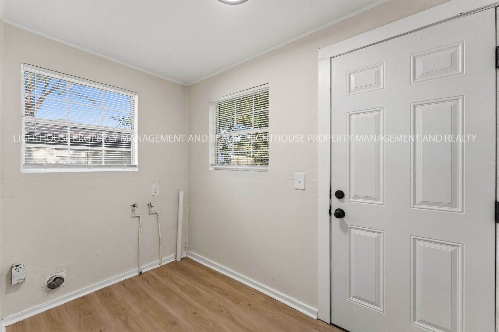 Newly Renovated 3 Bedroom Home With Modern Kitchen property image