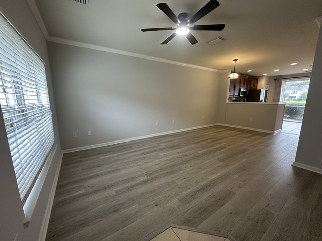 Stunning Townhome With Pond View In Gated Community property image