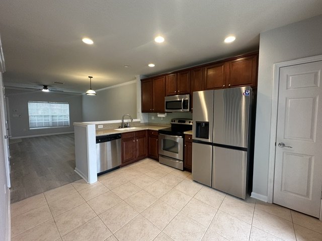Stunning Townhome With Pond View In Gated Community property image