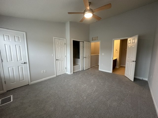 Stunning Townhome With Pond View In Gated Community property image