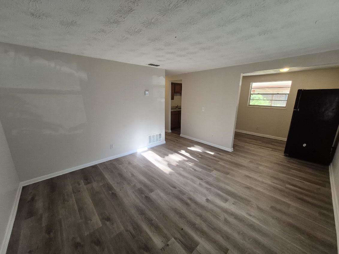 Charming 3 Bedroom Home With Covered Carport property image