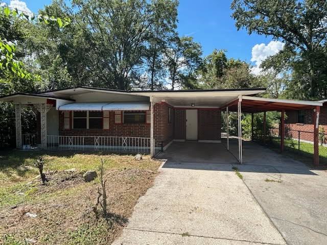 Charming 3 Bedroom Home With Covered Carport property image