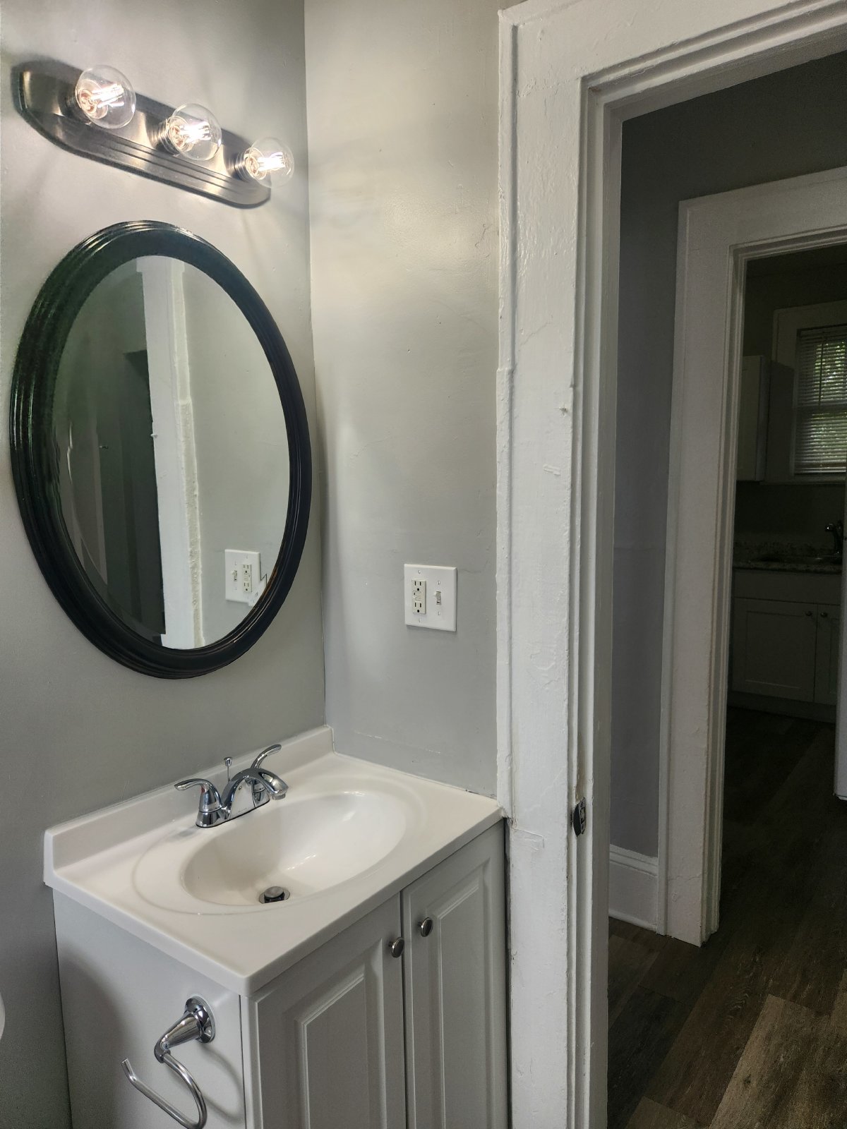 Spacious Upstairs Duplex With Private Entry property image