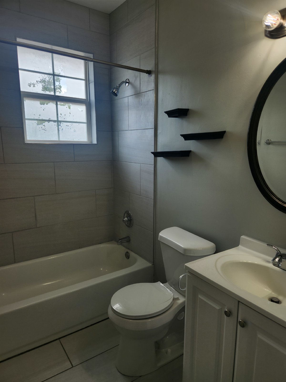 Spacious Upstairs Duplex With Private Entry property image