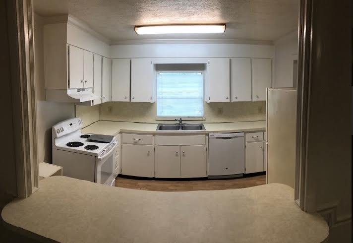 Coming Soon! 2BR Duplex with Screened Patio in the Murray Hill property image