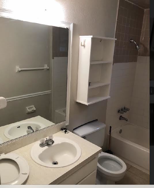 Coming Soon! 2BR Duplex with Screened Patio in the Murray Hill property image