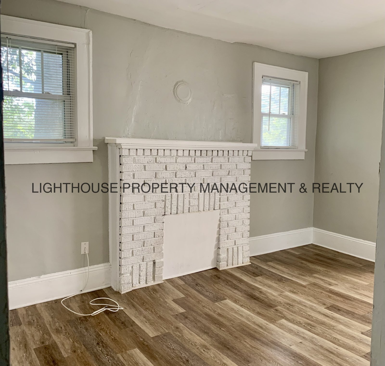 Spacious Upstairs Duplex With Private Entry property image