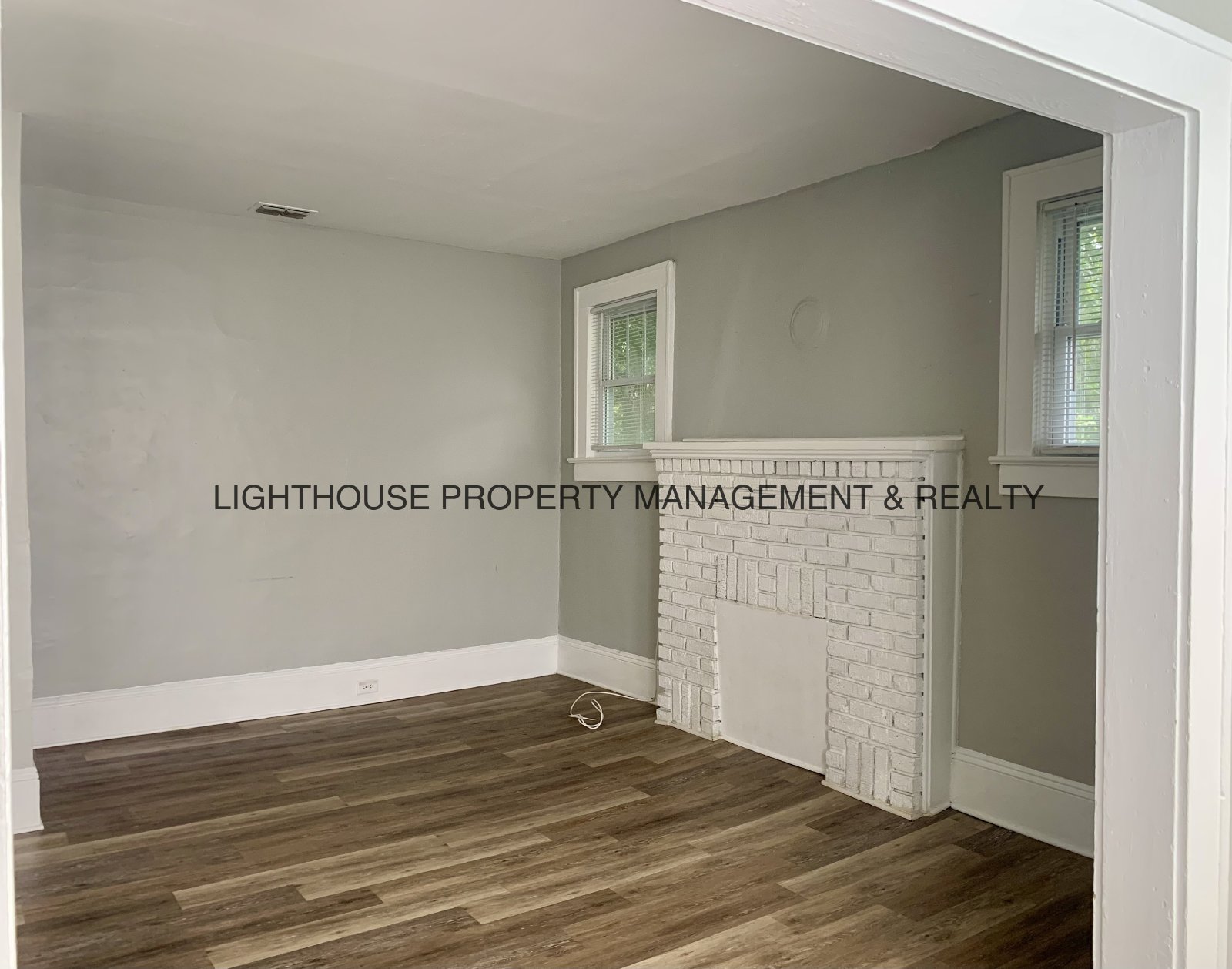 Spacious Upstairs Duplex With Private Entry property image