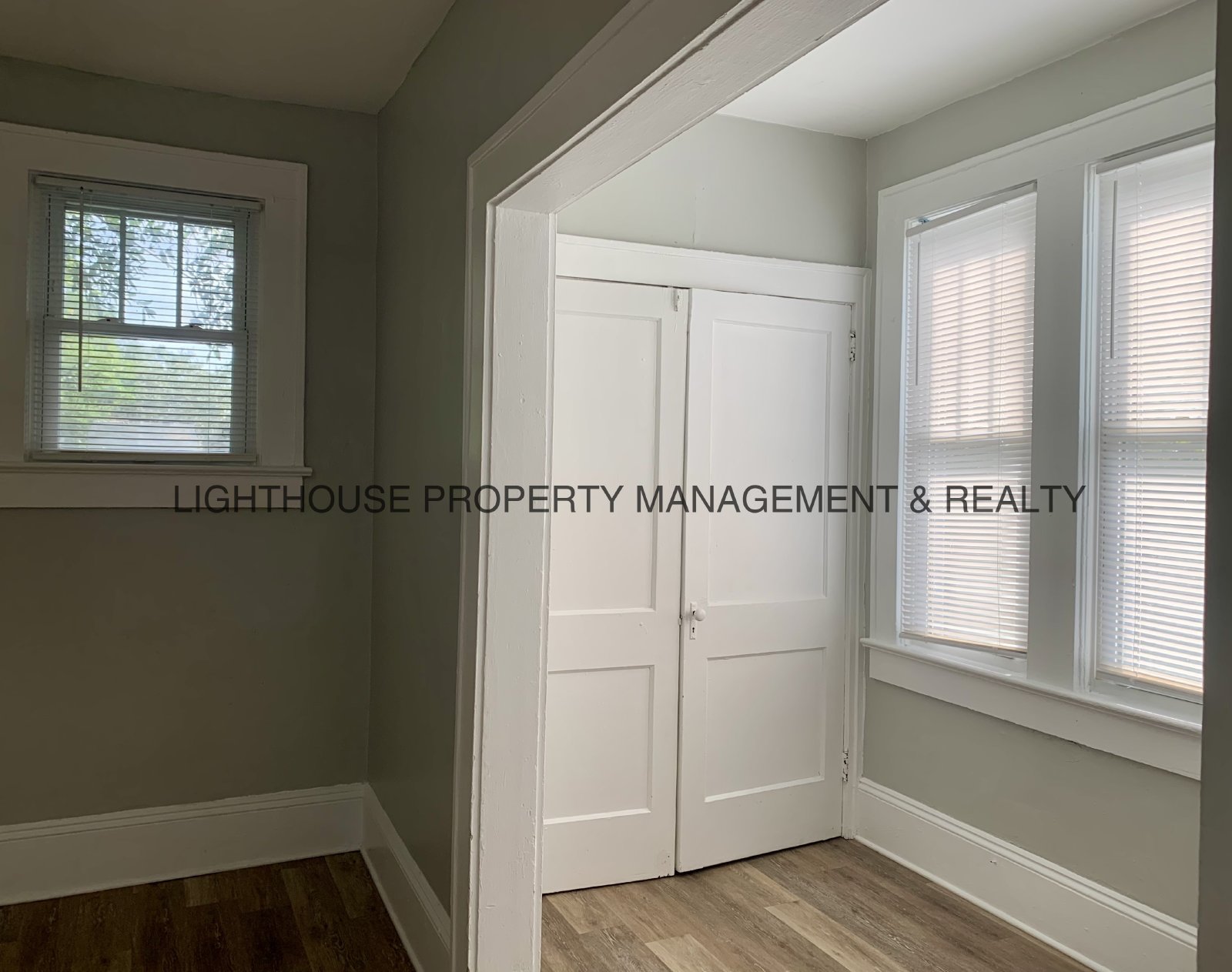 Spacious Upstairs Duplex With Private Entry property image