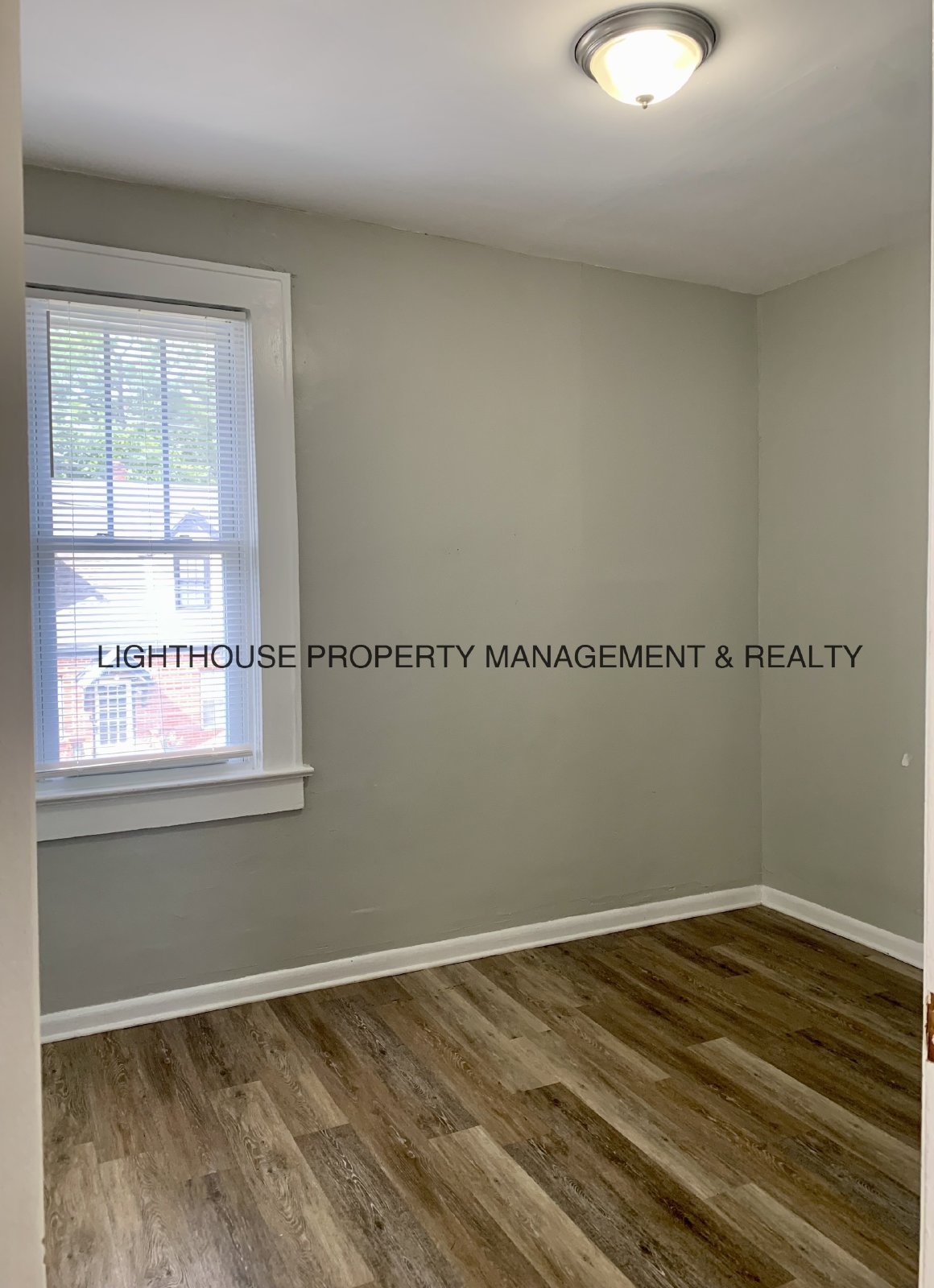 Spacious Upstairs Duplex With Private Entry property image