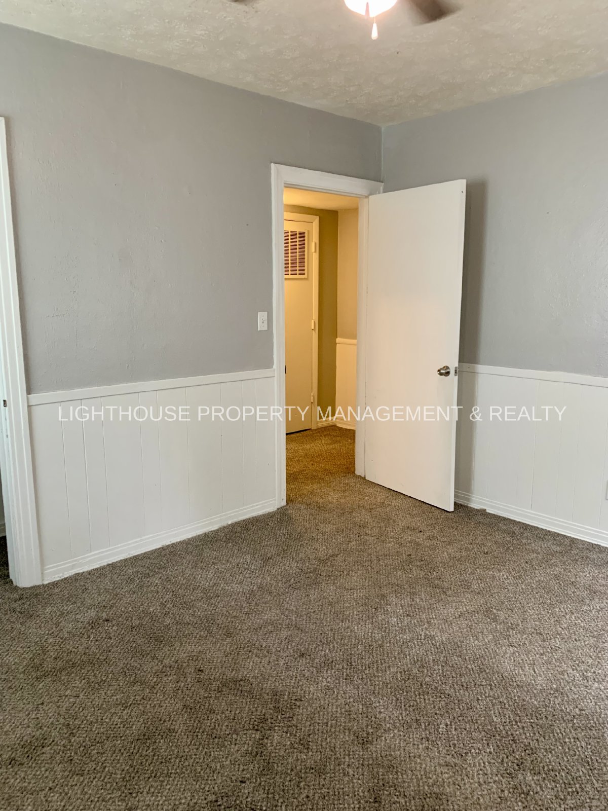 Coming Soon Spacious 1 Bedroom Apartment In Prime Riverside Location property image